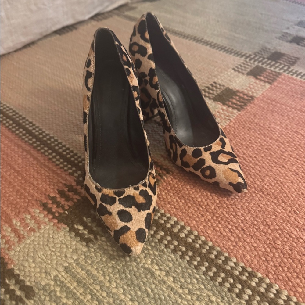 Pour La Victoire Leopard Print Pointed-Toe Pumps - Tan/Black